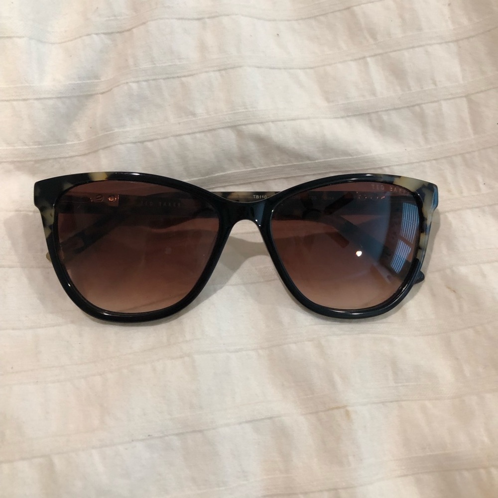 🕶Ted Baker sunglasses